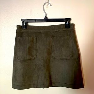 Abercrombie vegan suede skirt Size 2